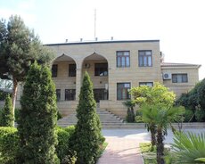 Ekologiya postun yanında