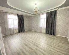 Бакиханова г. Продается 2 комнаты.