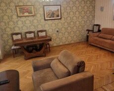 Yasamalda 3 otaqdan 2 otağa çevrilmiş mənzil
