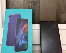 Honor 8s