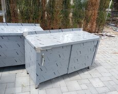 Paslanmayan metaldan hazırlanmış müxtəlif ölçülü mebel dəsti. Dəstə