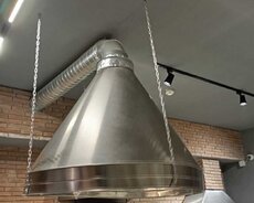 Paslanmayan metaldan hazırlanmış sənaye mətbəxi üçün nəzərdə tutulmuş