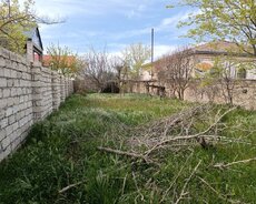 Mərdəkanda (28 May küçəsində) 4 sot torpaq sahəsi