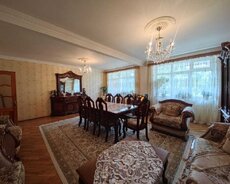 Бакиханов 5-комнатная квартира, 4 спальни, продается