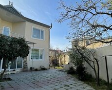 Biləcəridə 2 mərtəbə 4 otaqlı həyət evi