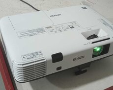 Epson "eb1945"proektor