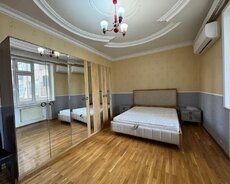 Бинагадинский район, 8-й микрорайон, улица Джафара Хандана, Зирва
