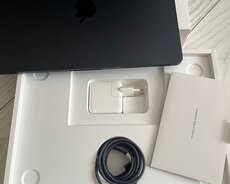 Macbook air 13.6 Apple m2 (8c cpu/8C gpu) , 16gb, 512 gb, boz