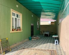 Binəqədidə şəxsi tikilmiş 2 mərtəbə 5 otaqlı həyət evi
