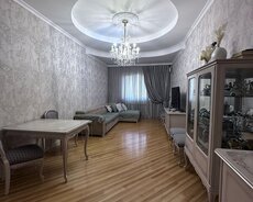 Рядом с больницей Семашко