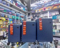 Из чемодана