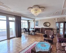 Slavyan Universitetinin yanında 4 otaq satılır