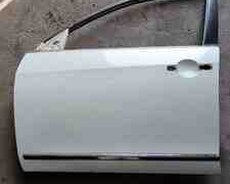 Nissan Almera ön qapısı