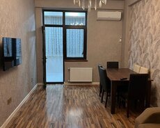 Гянджлик М., 2 улучшения, 3 машины на продажу