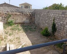 Şüvəlanda həyət evi