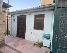 Həyət evi satılır
