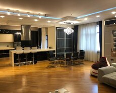 Сдается 3-комнатная новостройка 180 м²