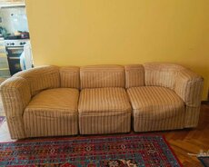 Divan 50 manata