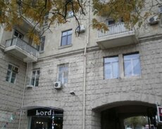 İcarəyə verilir 2 otaqlı köhnə tikili 60 m²