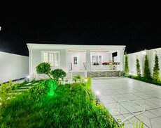 Xəzər rayonu Buzovna qəsəbəsində ev satılır