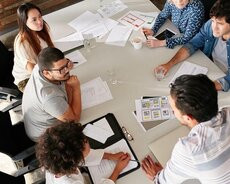 Komanda işini sevənlər üçün ofis imkanı