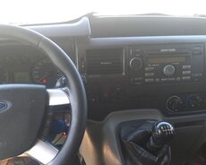 Ford yransit