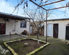 1.6 sot`da 3 otaqlı həyət evi satılır