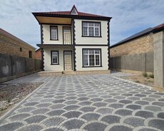 Дом с большим внутренним двором на продажу