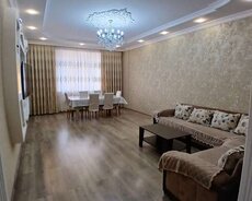 Gənclik m/s yaxın 3 otaq satılır
