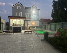 Satılır 4 otaqlı həyət evi/bağ evi 170 m²