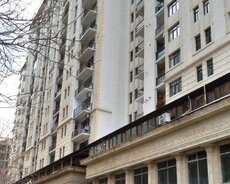 Şərq bazarına yaxın 2 otaq satılır