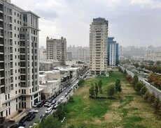 Qış parkının yanında 4 otaq satılır