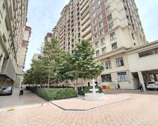 N. Nərimanov m/st, Metro parkla üzbü-üz
