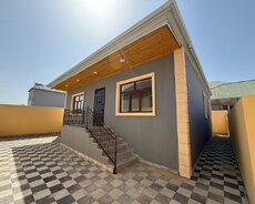 Sabunçu rayonu Maştağa qəsəbəsində ev satılır