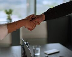 Ofis daxili Məlumat meneceri tələb olunur