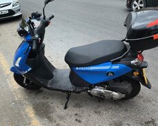 Ziqzaq Moped