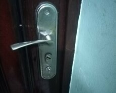 Дверной мастер Открывание дверей Слесарь Слесарь