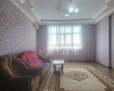 Koroğlu parkının yanında 3 otaq satılır