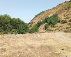 Продается земельный участок в Ленкорани/на берегу реки