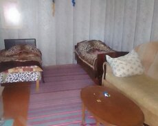 Həyəət evi