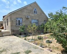 Maştağa qəsəbəsində 4 otaqlı ev satılır