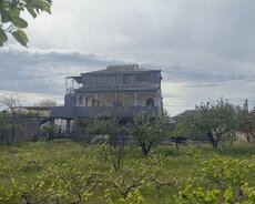 Novxanı, Heydər Əliyev küçəsi