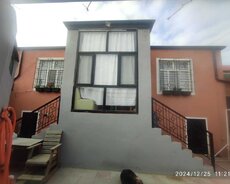 Maştağa qəsəbəsində 4 otaqlı ev satılır
