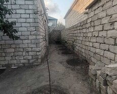 Maştağa qəsəbəsində 3 otaqlı ev satılır