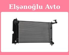 "Toyota Corolla Cross 2024" radiatoru