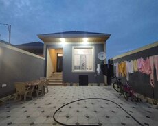 Savalan yaşayış massivində 3 otaqlı ev satılır