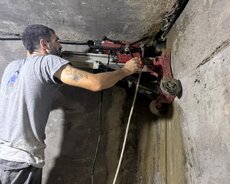 Beton deşmə ustası