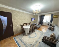 Nizami rayonu, Rüstəm Rüstəmov küçəsi