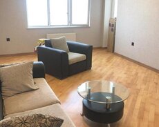 8 Noyabr m/s yanında 2 otaqlı mənzil satılır