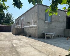 Продается 5-комнатный дом с двориком в Бузовне